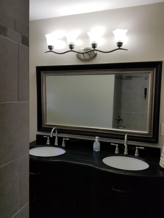 Excellent 3 Bedroom Location In Heart Of Maple Ridge Exterior photo